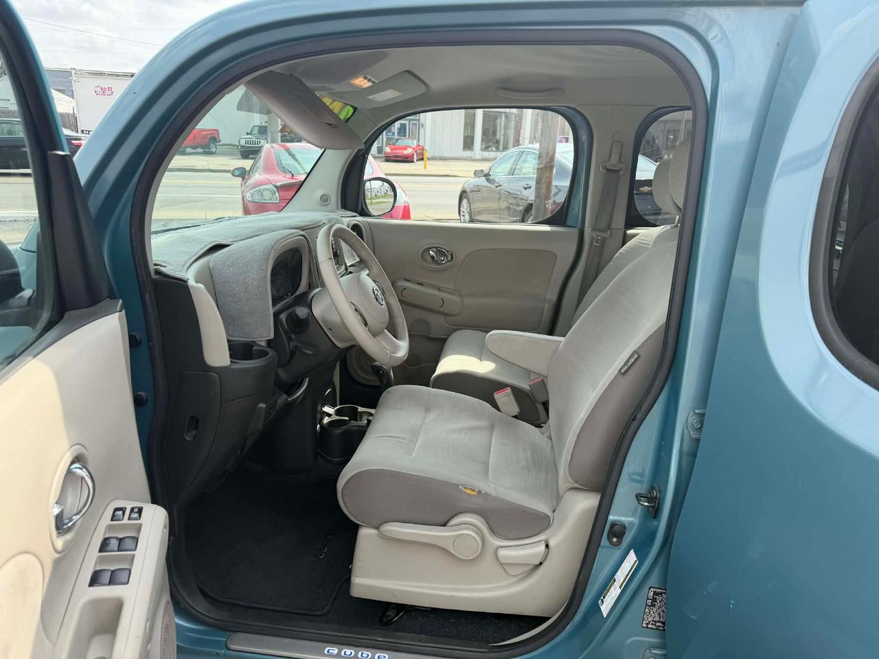 Nissan Cube 1.8 2011