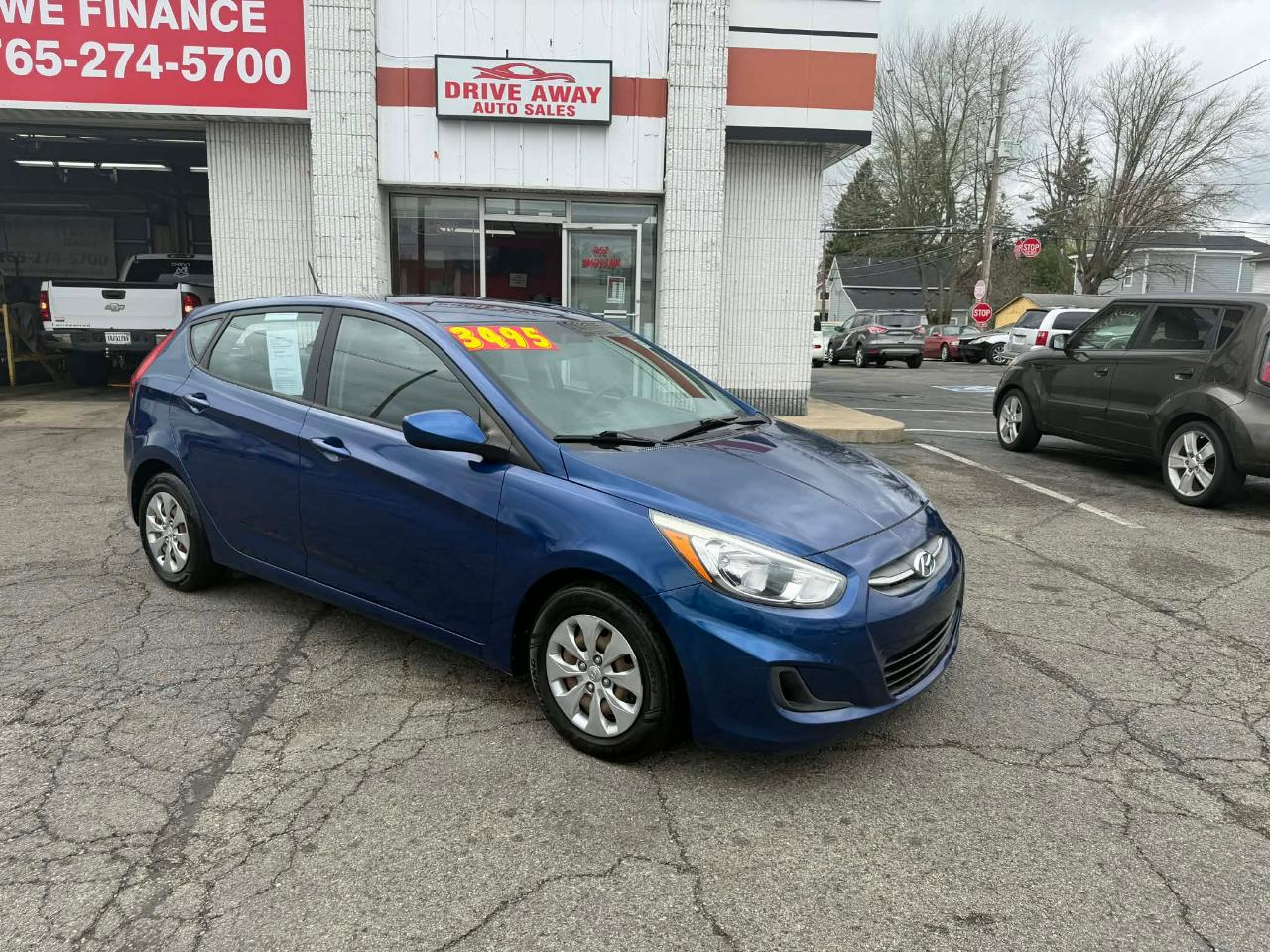 Hyundai Accent SE 5-Door 6A 2016