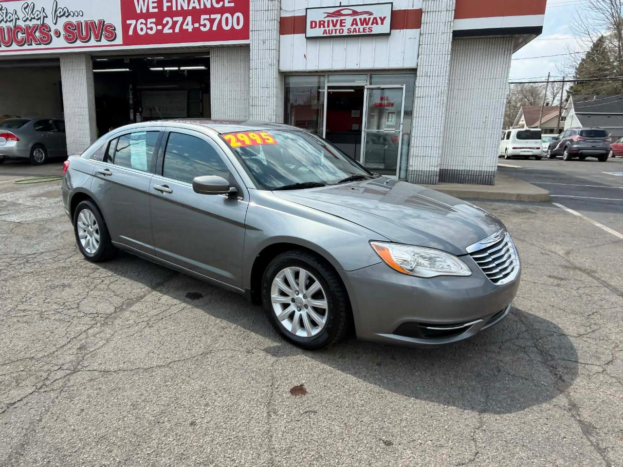 Chrysler 200 Touring 2012