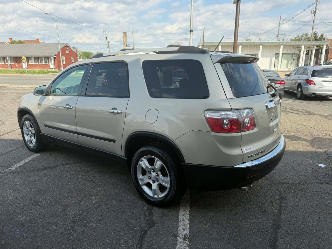 GMC Acadia SL AWD 2010
