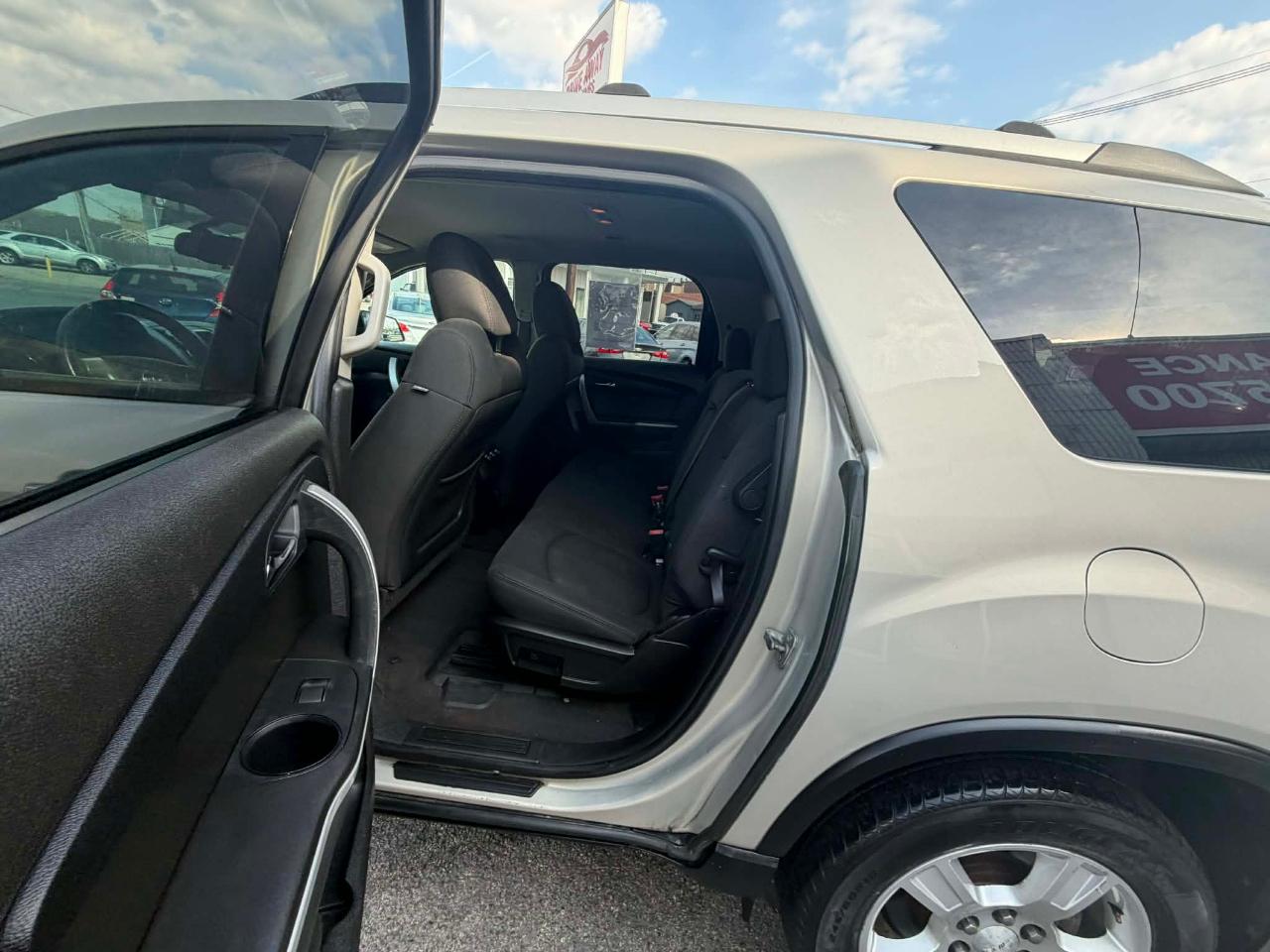 GMC Acadia SL AWD 2010