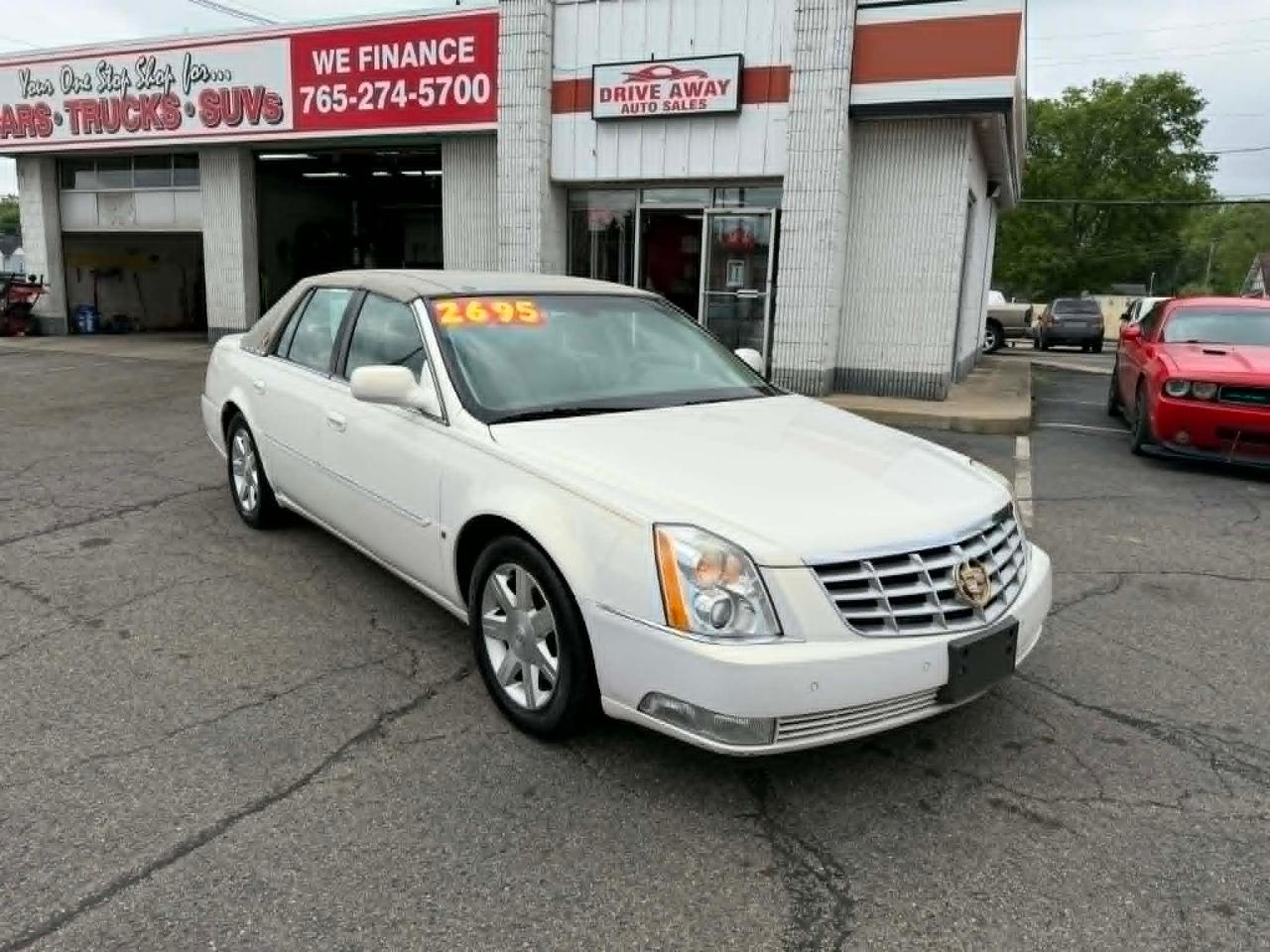 Cadillac DTS Sedan 2006