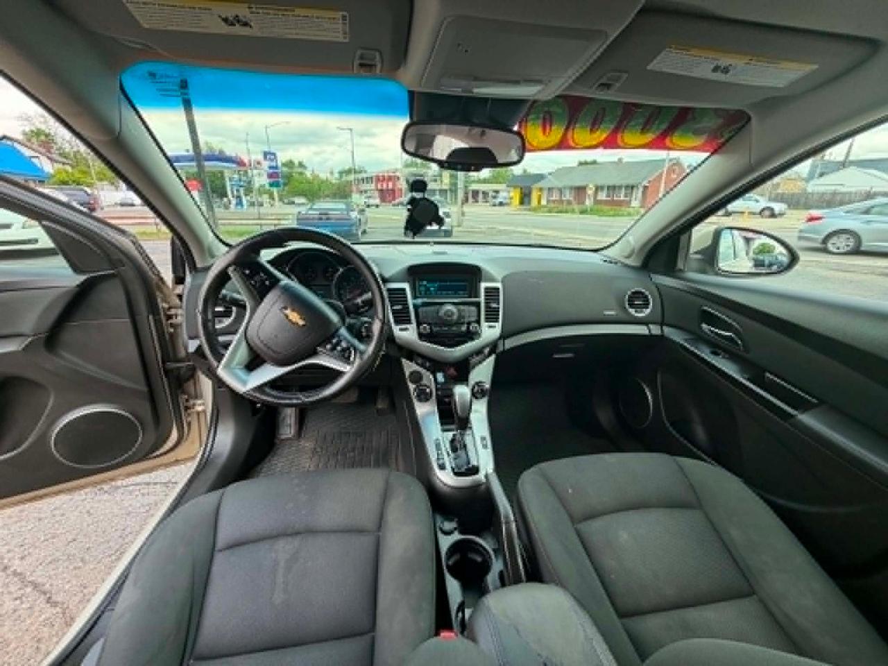 Chevrolet Cruze 1LT 2012