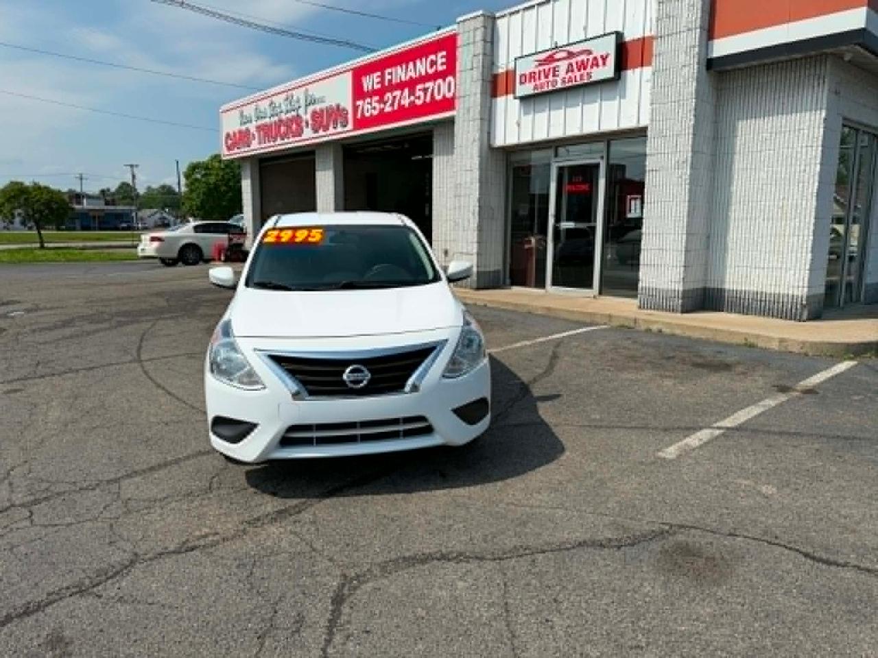 Nissan Versa 1.6 S 5M 2018