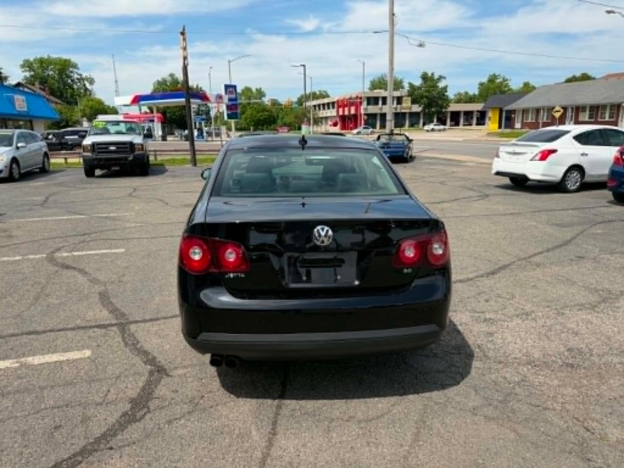Volkswagen Jetta SE 2010