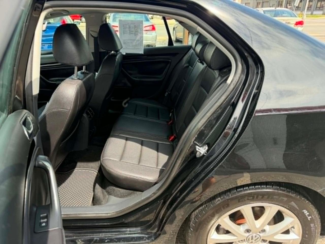 Volkswagen Jetta SE 2010