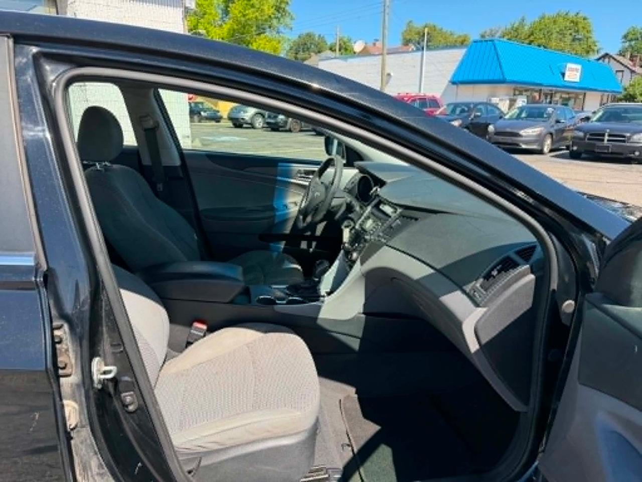 Hyundai Sonata GLS Auto 2011