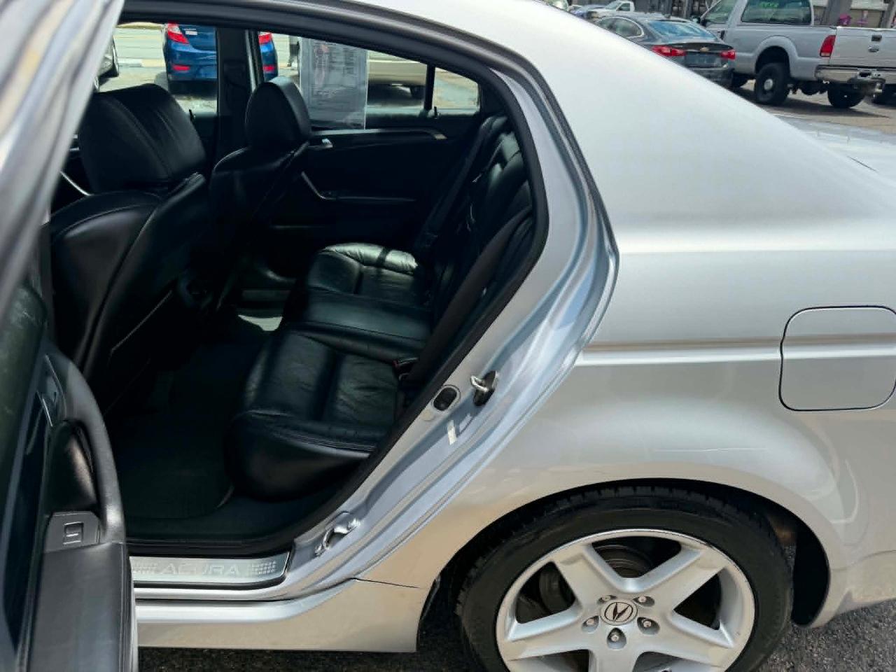 Acura TL 5-Speed AT 2004