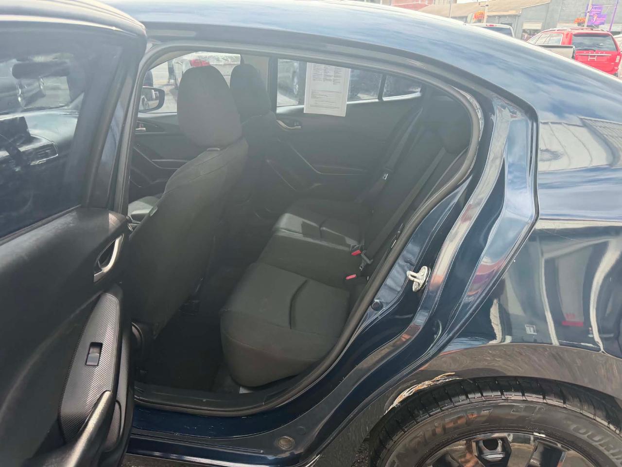 Mazda MAZDA3 i Sport AT 4-Door 2016