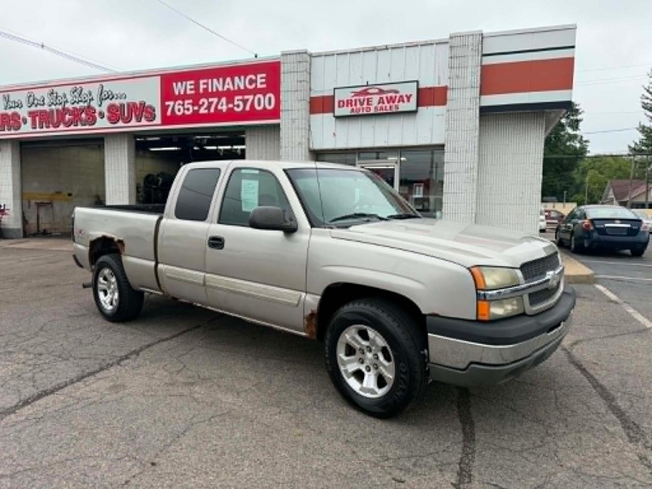 Chevrolet Silverado 1500 Work Truck Ext. Cab Short Bed 4WD 2005