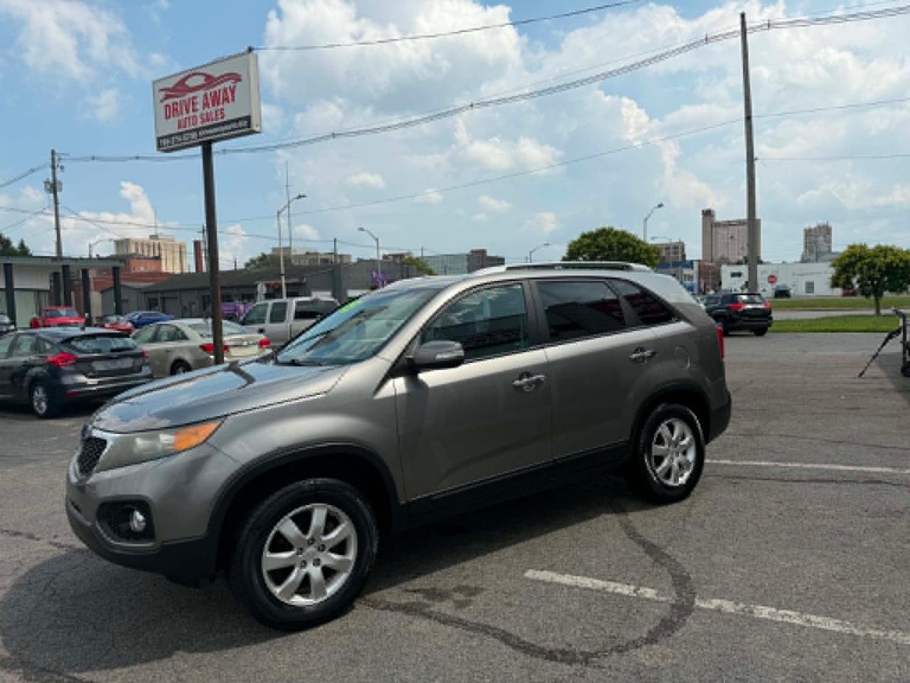Kia Sorento LX 2WD 2011