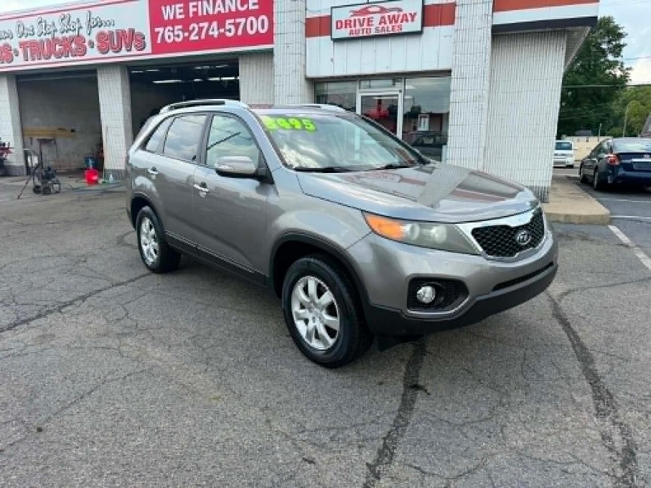 Kia Sorento LX 2WD 2011