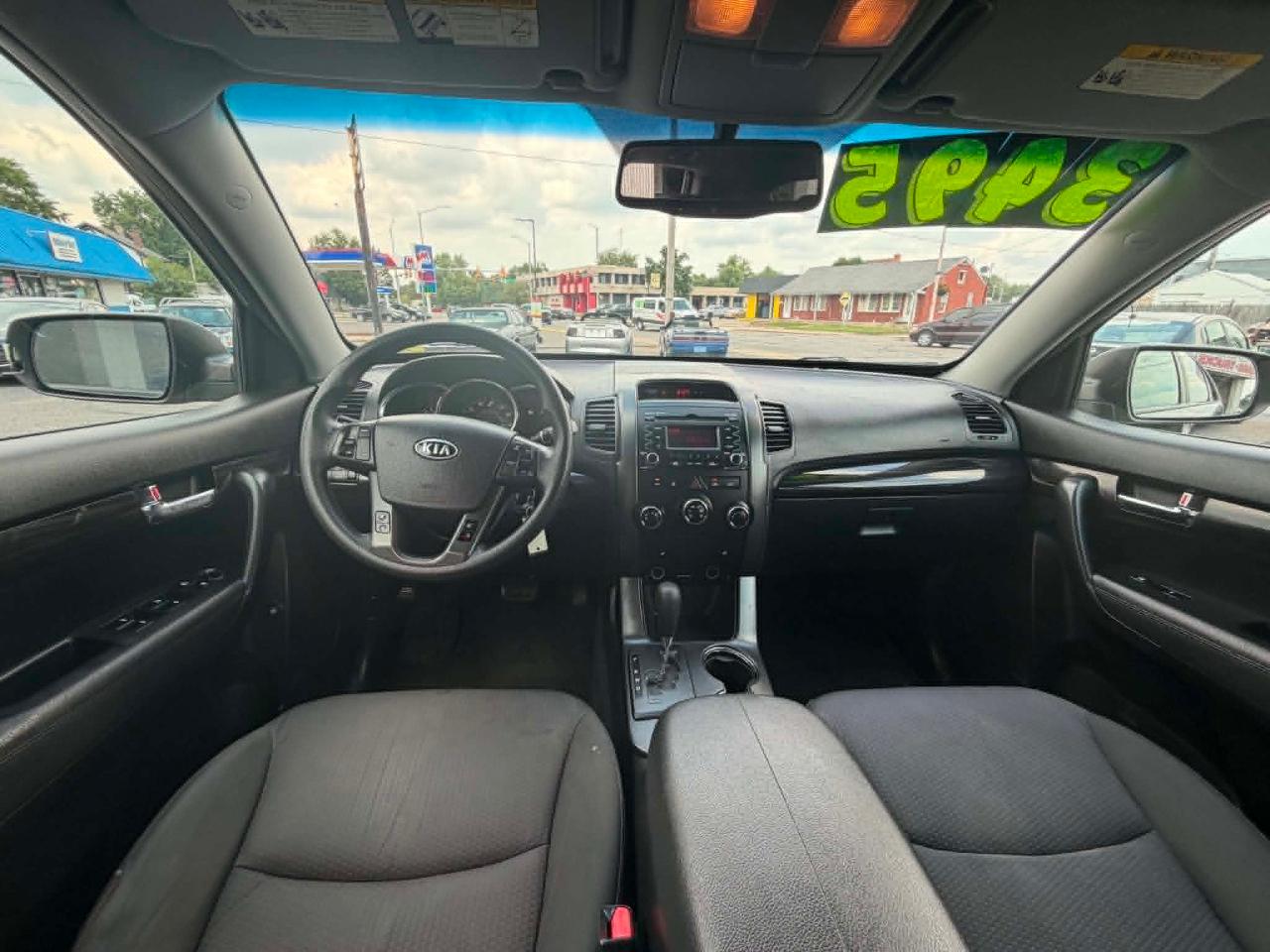 Kia Sorento LX 2WD 2011