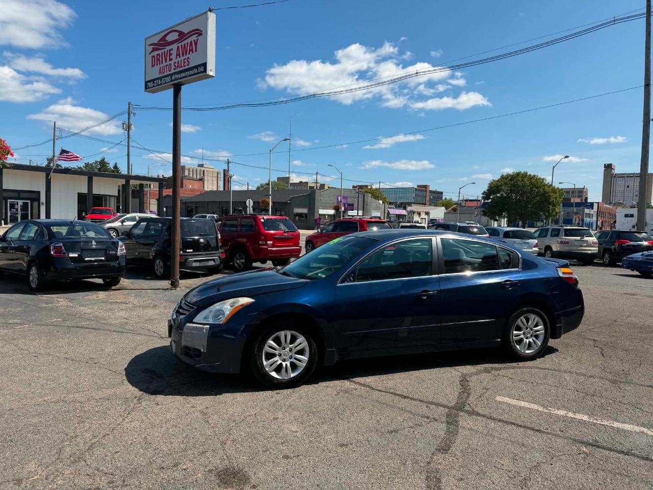 Nissan Altima 2.5 S 2012
