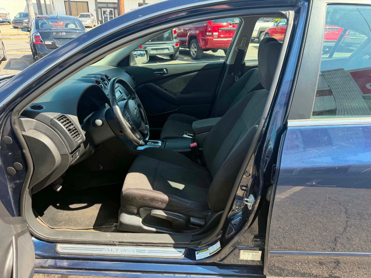 Nissan Altima 2.5 S 2012
