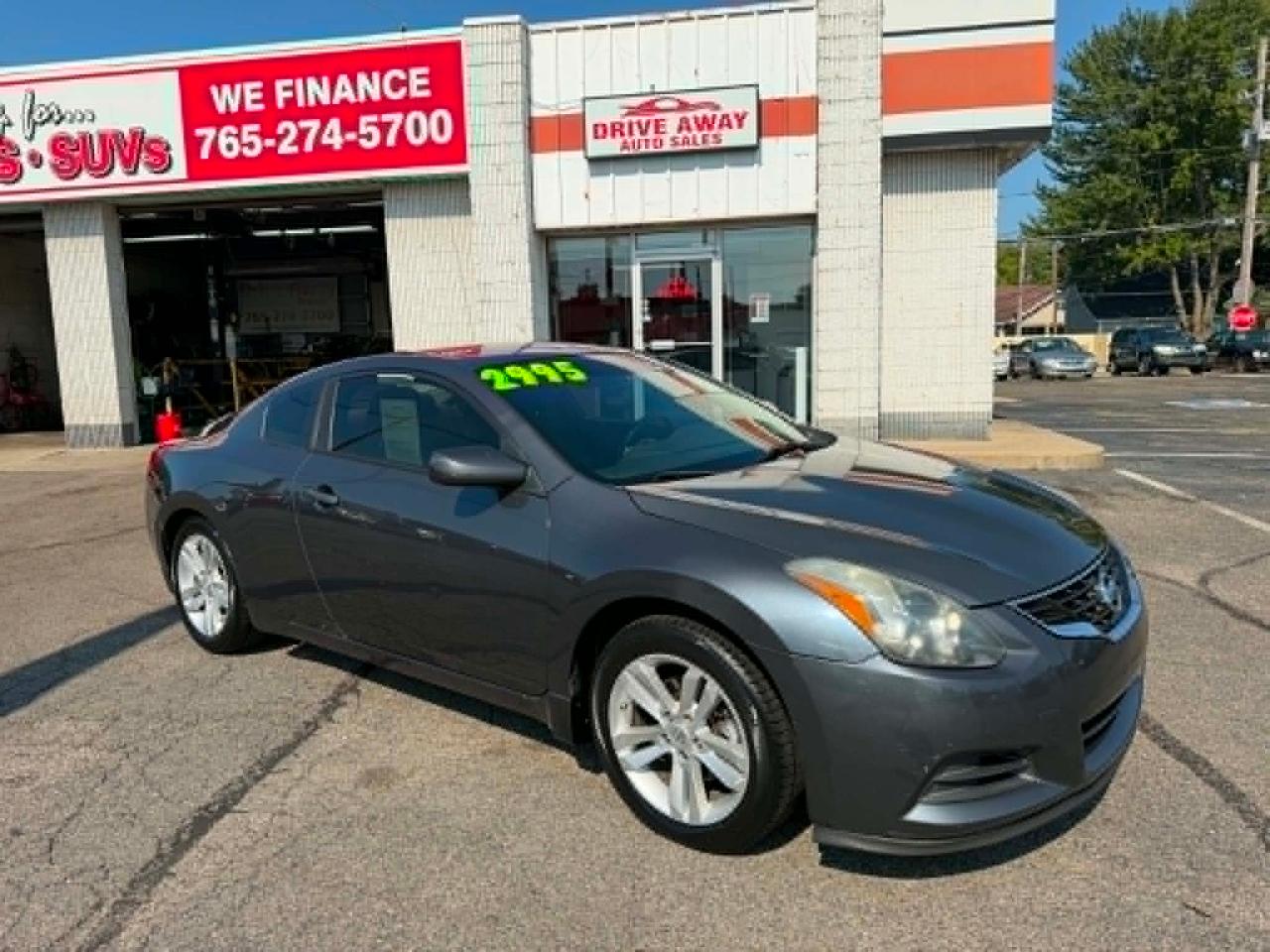 Nissan Altima 2.5 S CVT Coupe 2012