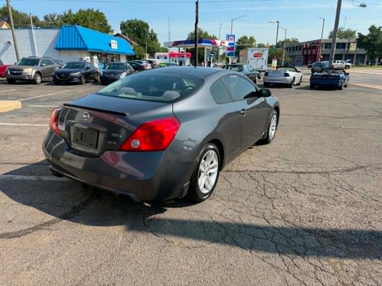 Nissan Altima 2.5 S CVT Coupe 2012