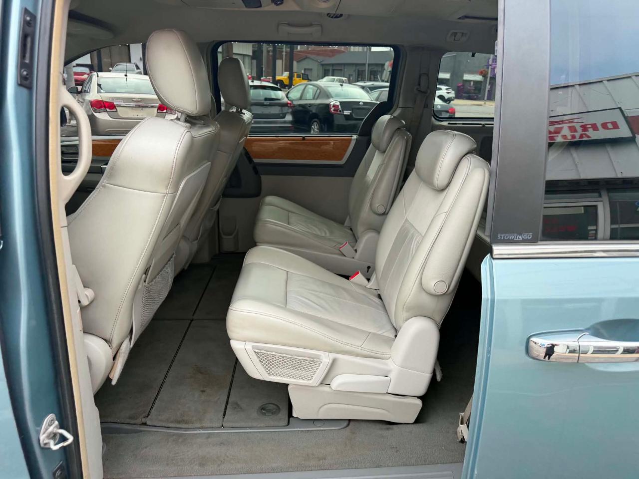 Chrysler Town & Country Limited 2008