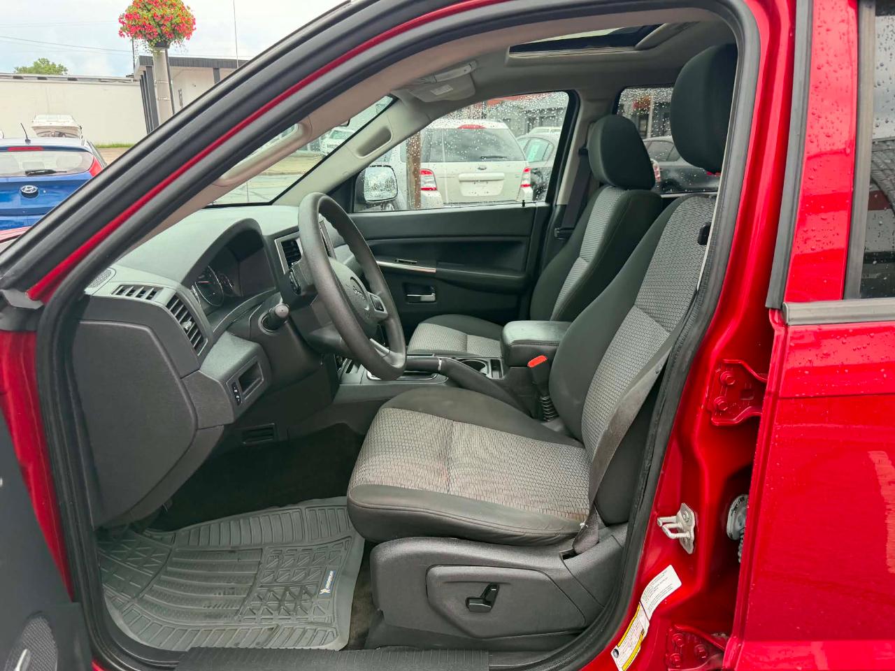 Jeep Grand Cherokee Laredo 4WD 2009