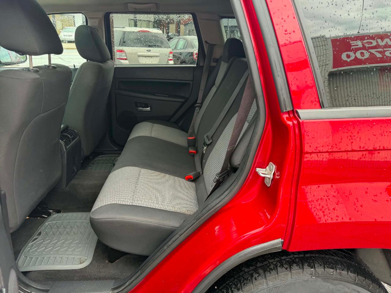 Jeep Grand Cherokee Laredo 4WD 2009