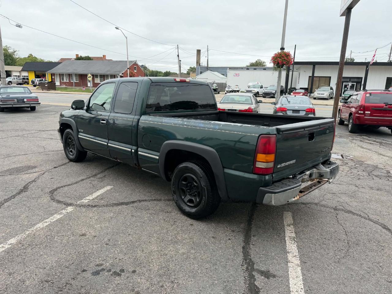 Chevrolet Silverado 1500 Ext. Cab Short Bed 2WD 2002