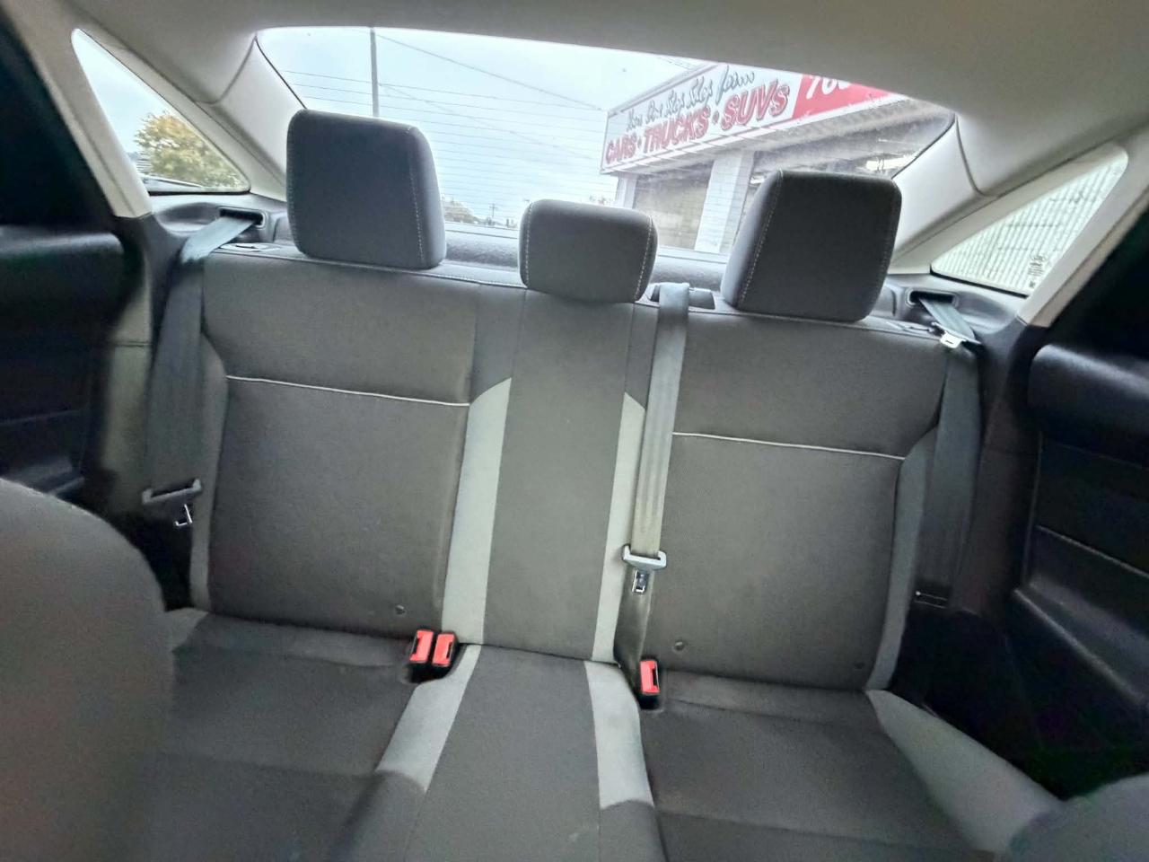 Ford Focus SE Sedan 2012
