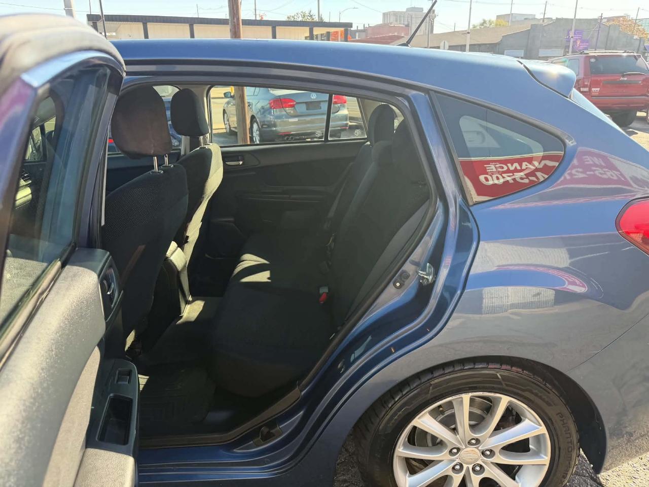 Subaru Impreza Premium 5-Door w/All Weather Package 2012