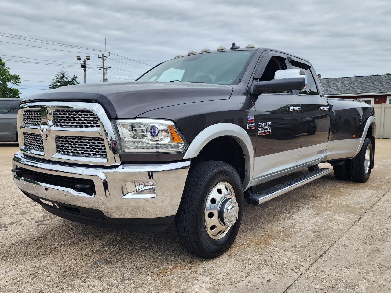 RAM 3500 Laramie Crew Cab LWB 4WD DRW 2016