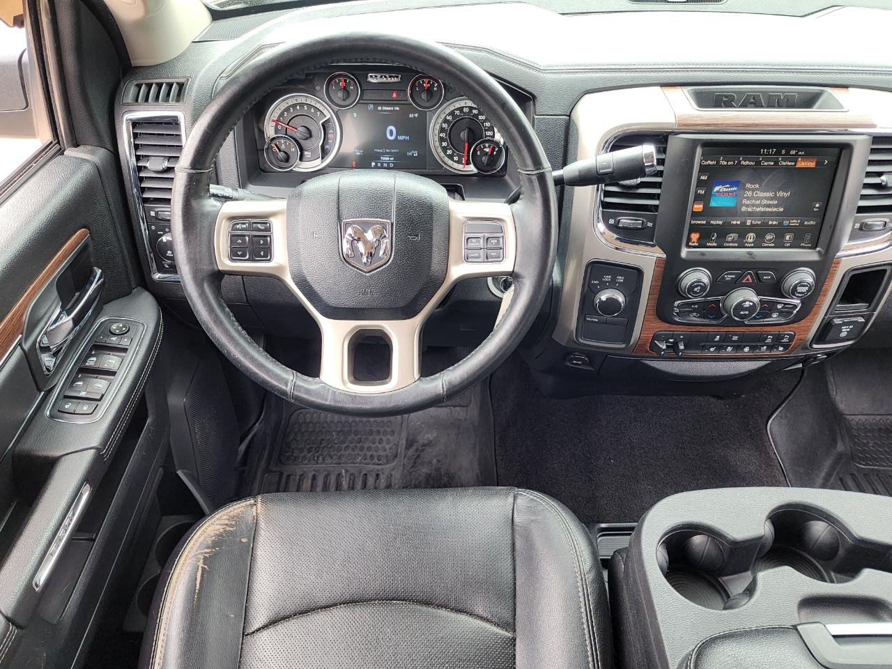 RAM 3500 Laramie Crew Cab LWB 4WD DRW 2016
