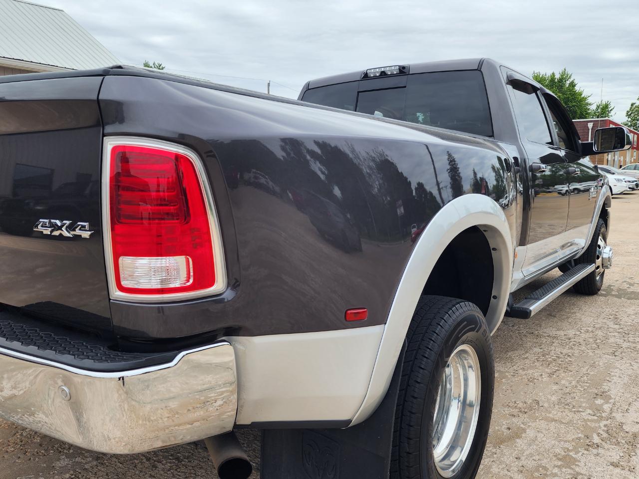 RAM 3500 Laramie Crew Cab LWB 4WD DRW 2016