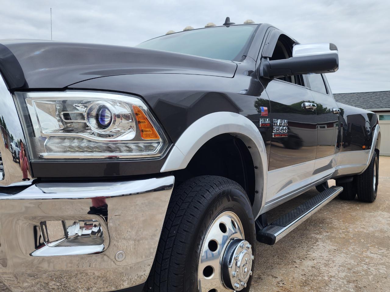 RAM 3500 Laramie Crew Cab LWB 4WD DRW 2016