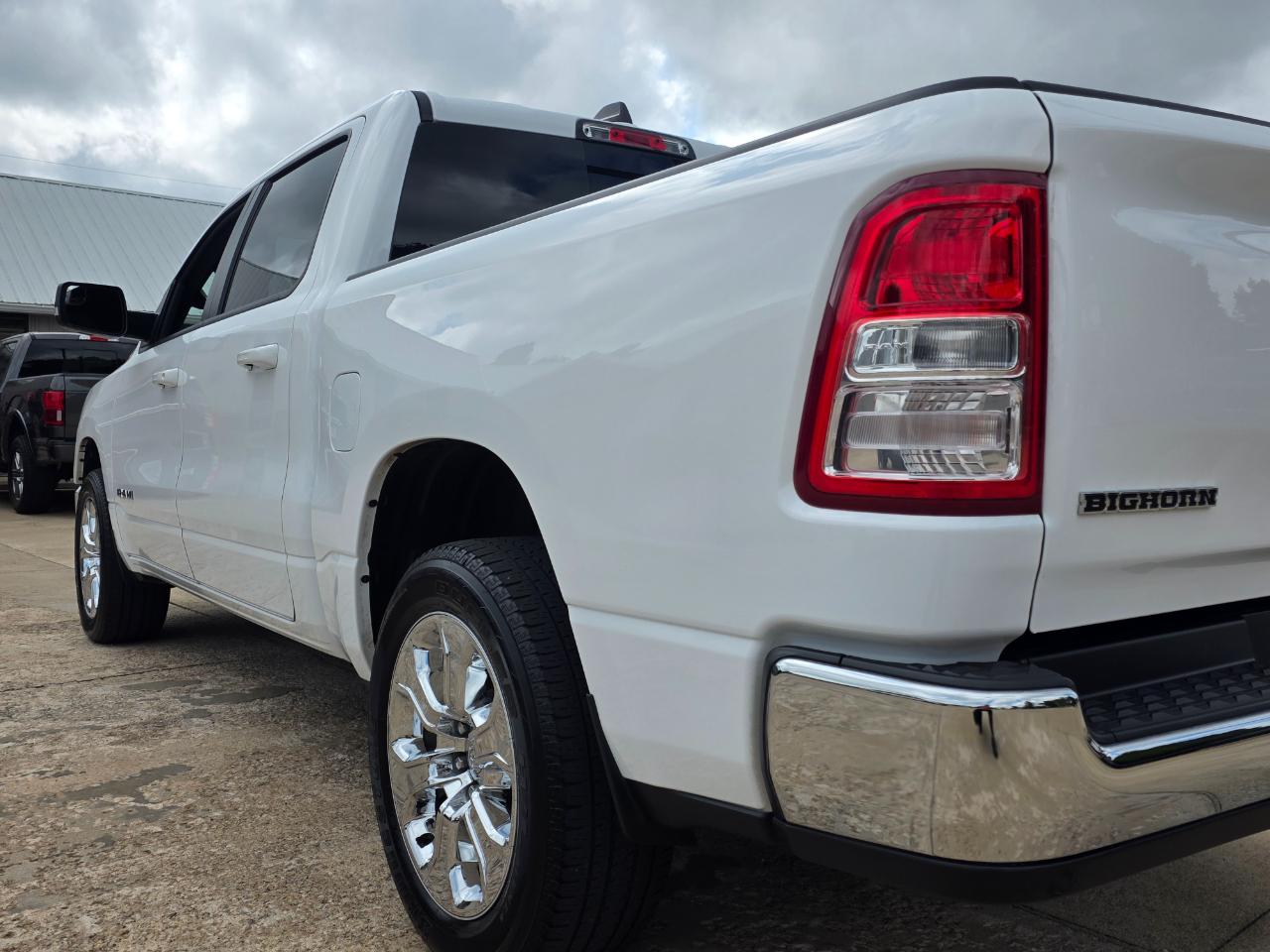 RAM 1500 Big Horn Crew Cab SWB 4WD 2022