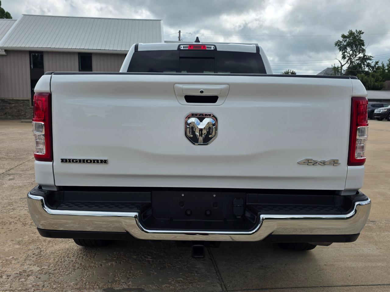 RAM 1500 Big Horn Crew Cab SWB 4WD 2022