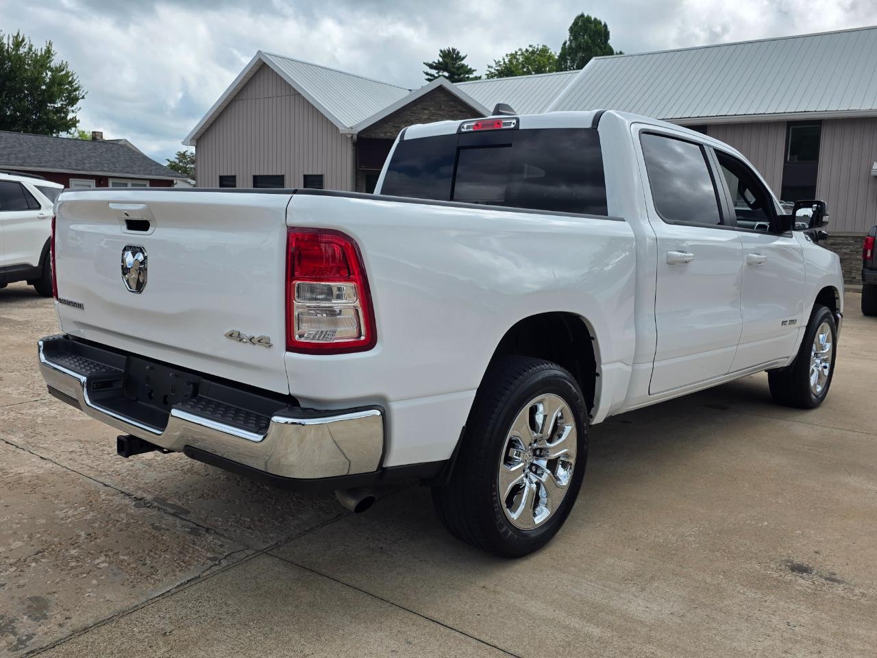 RAM 1500 Big Horn Crew Cab SWB 4WD 2022