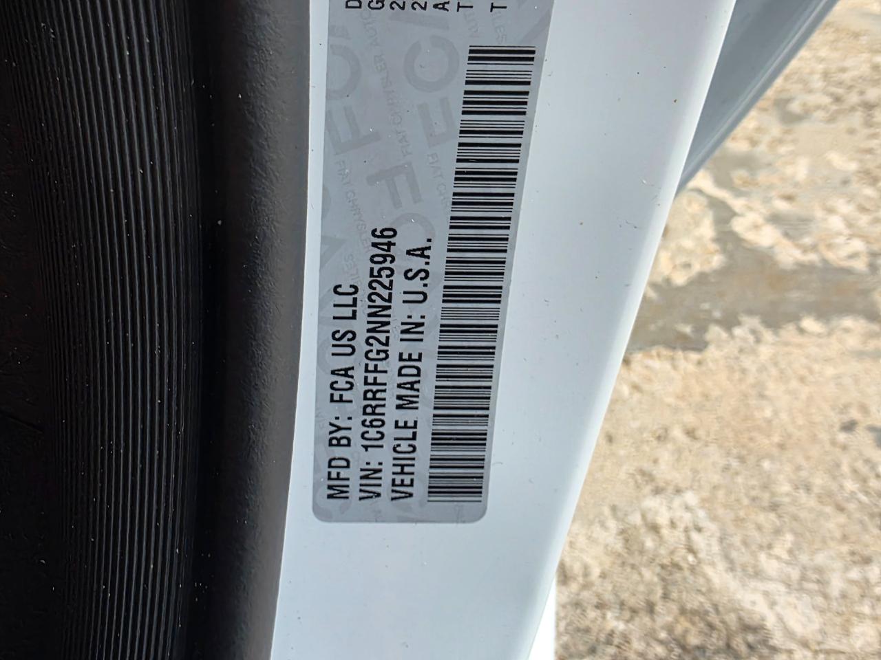 RAM 1500 Big Horn Crew Cab SWB 4WD 2022