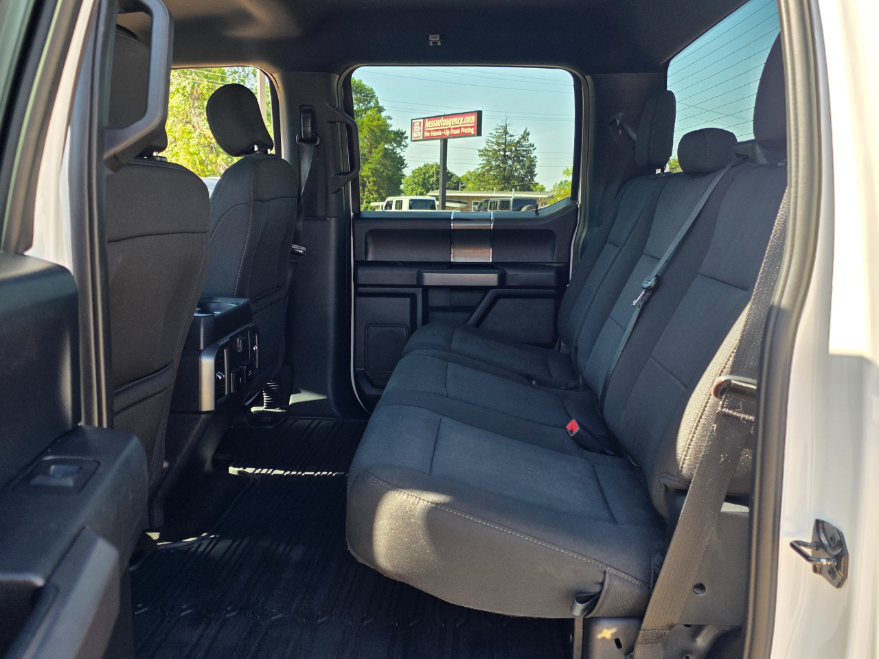 2020 Ford F-150 XLT photo 11