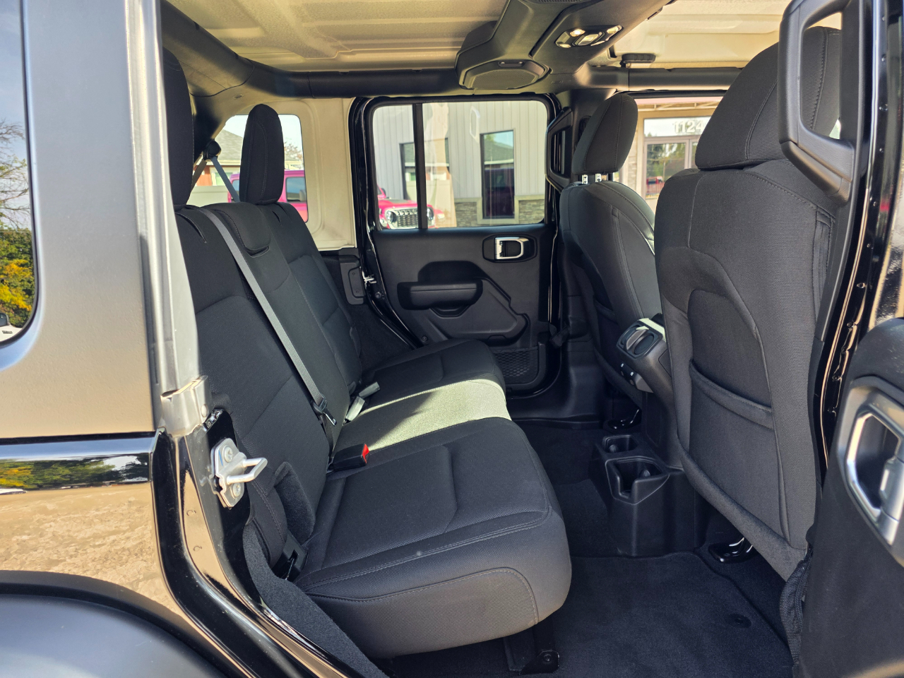 Jeep Wrangler Unlimited Willys 2022 Jeep Wrangler Unlimited Willys 2022