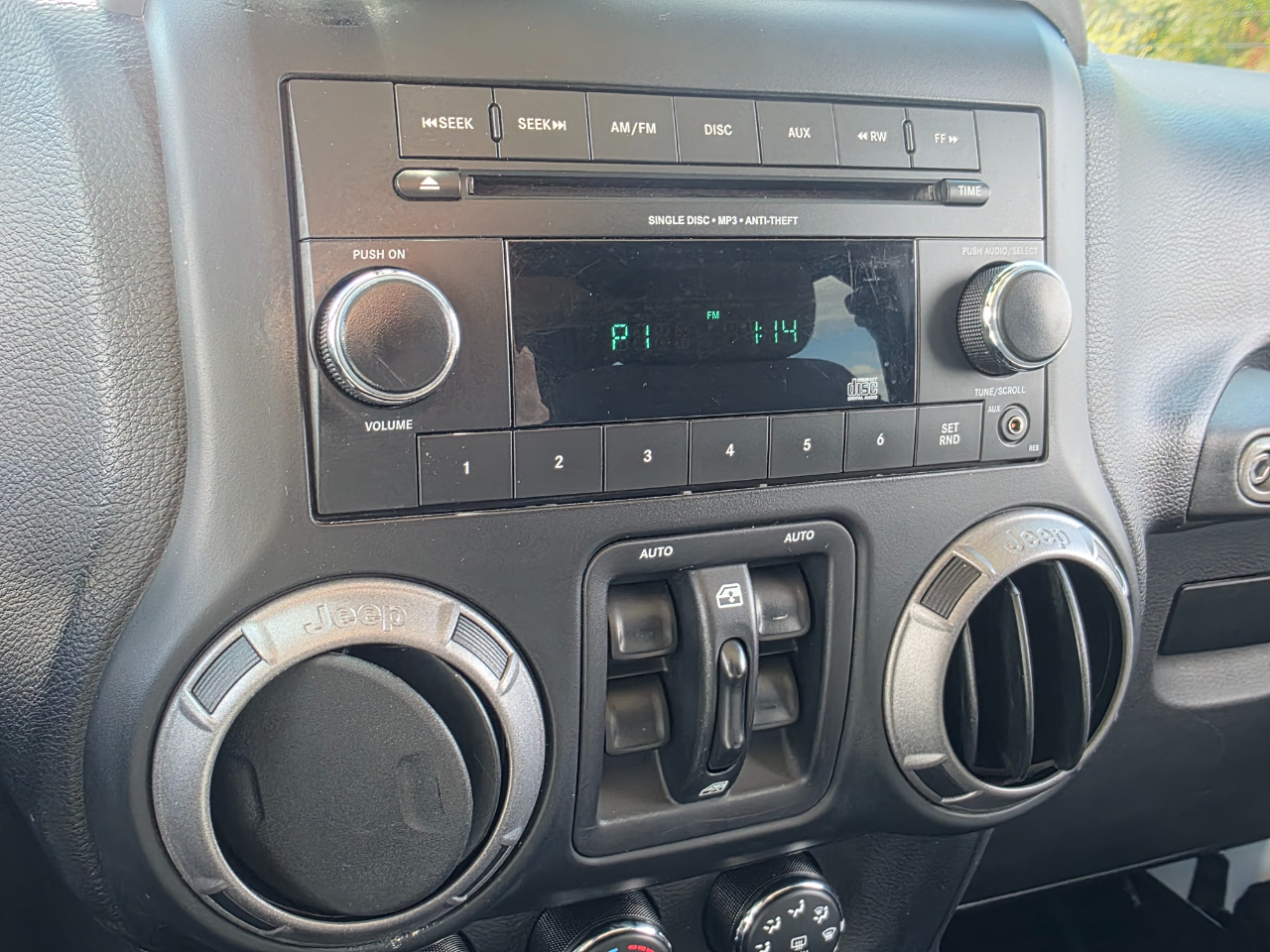 Jeep Wrangler Unlimited Sport 4WD 2014 Jeep Wrangler Unlimited Sport 4WD 2014