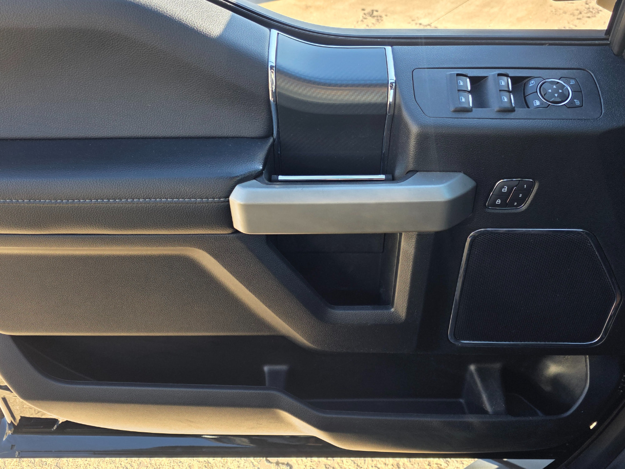 Ford F-150 Lariat SuperCrew 5.5-ft. Bed 4WD 2018