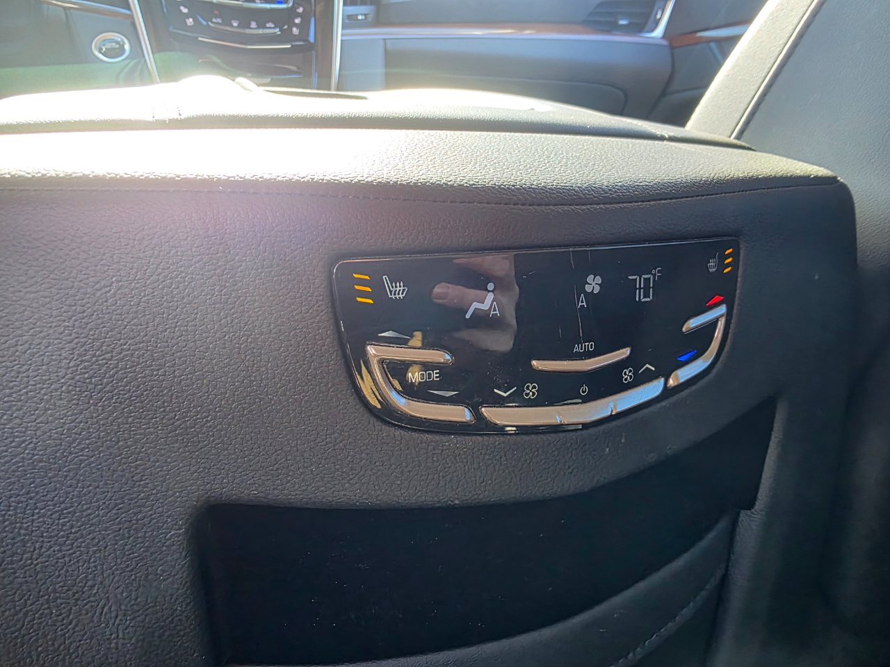 Cadillac Escalade Luxury 4WD 2020