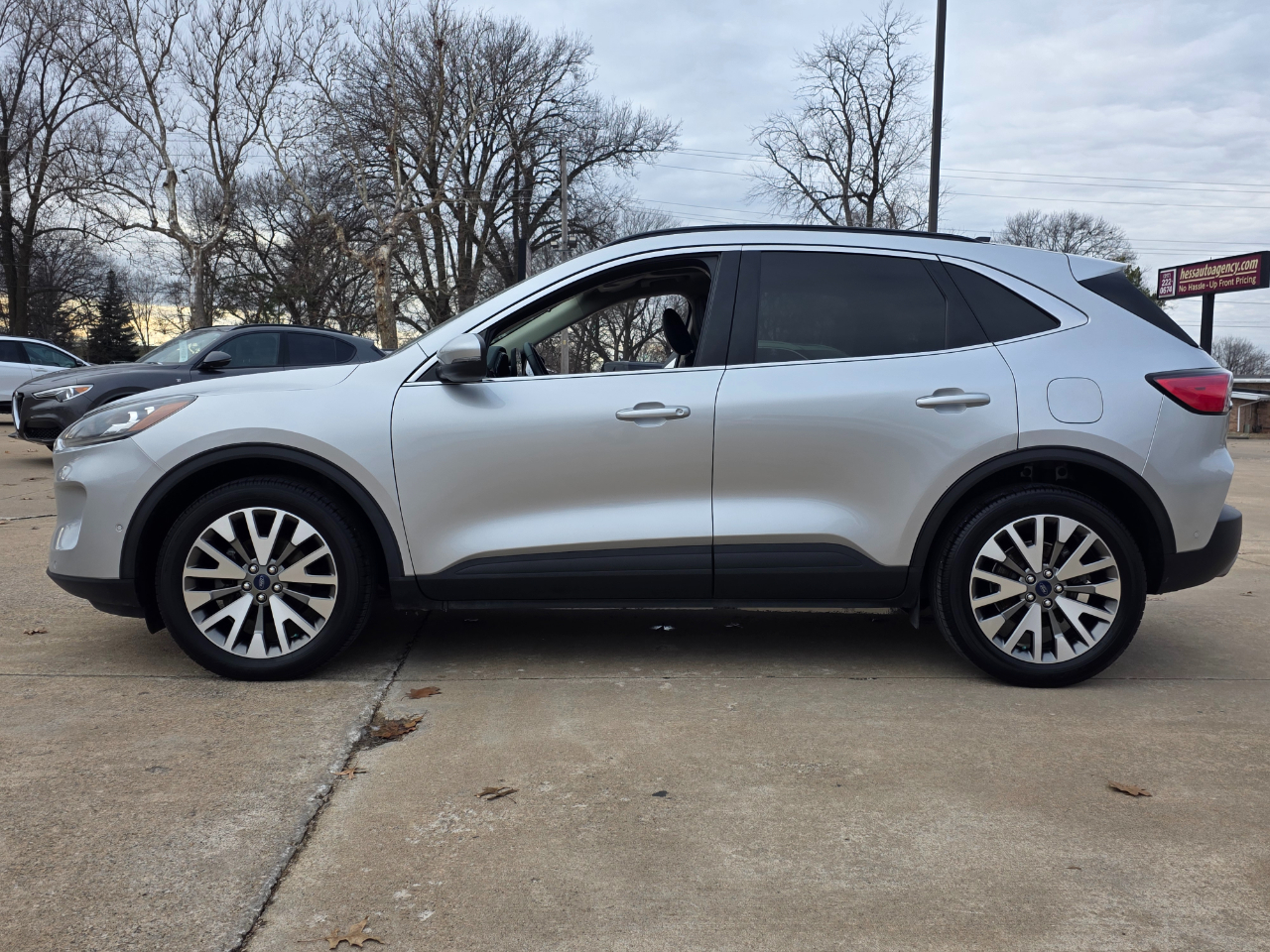 Ford Escape Hybrid Titanium AWD 2020