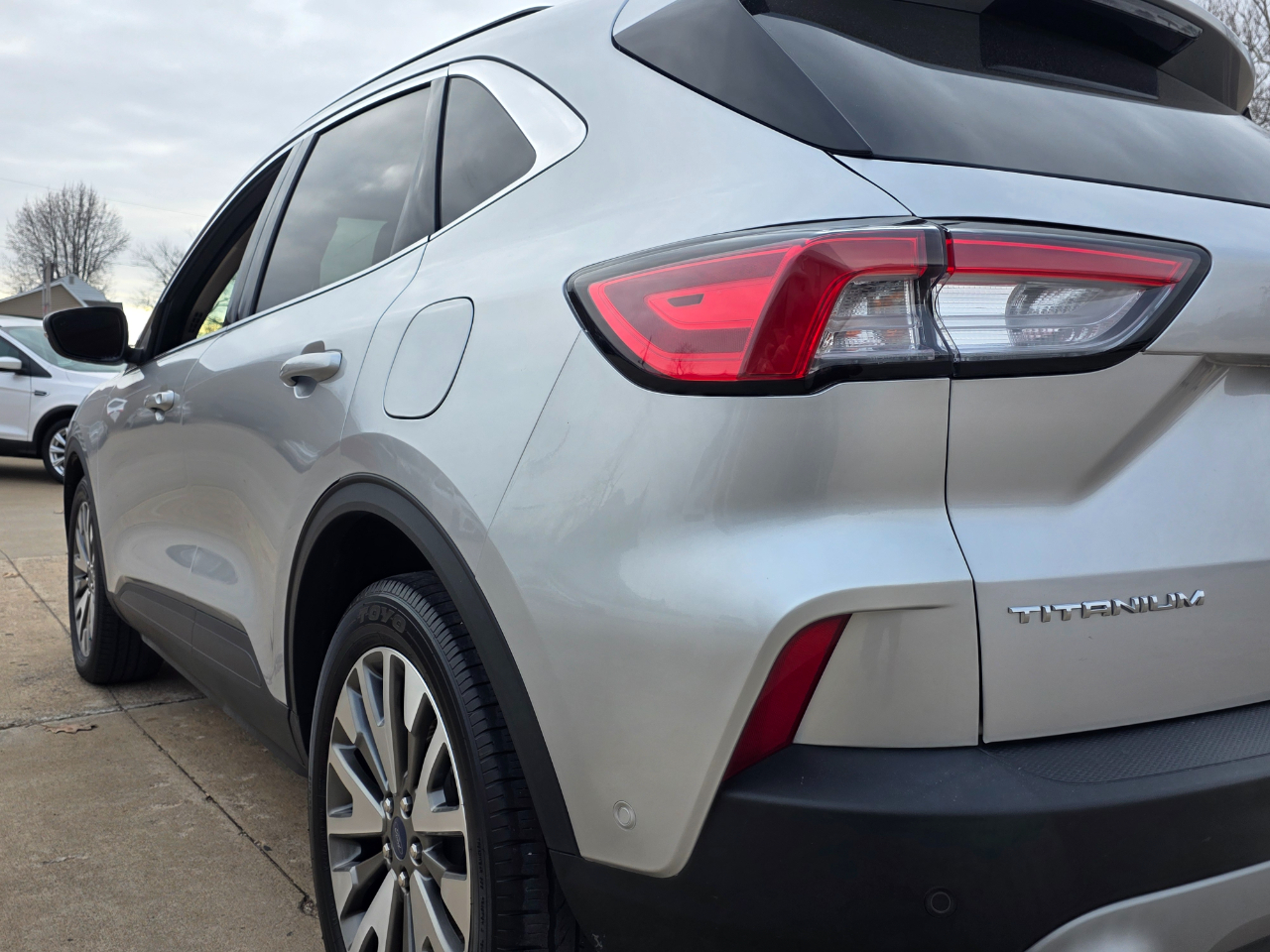 Ford Escape Hybrid Titanium AWD 2020