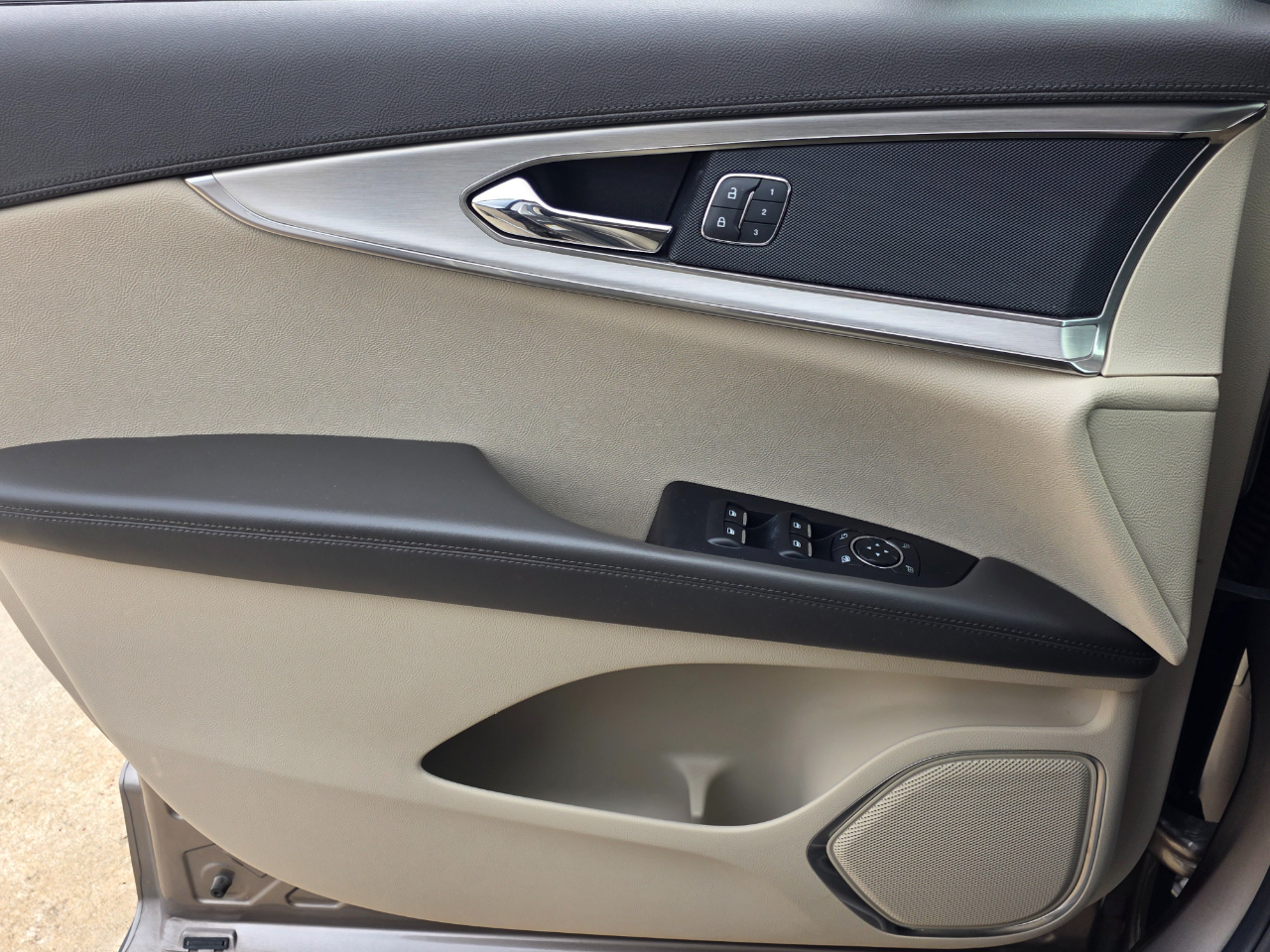 Lincoln Nautilus Base 2020