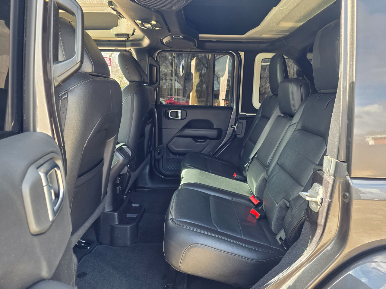 Jeep Wrangler Unlimited Sahara Altitude 2021