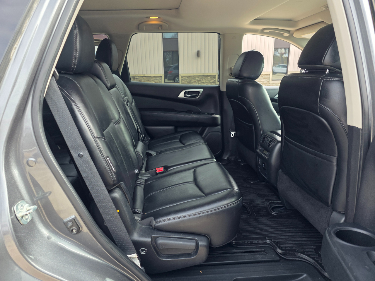 Nissan Pathfinder Platinum 4WD 2018