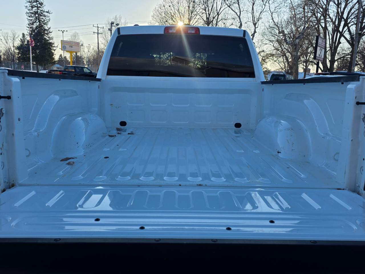 RAM 1500 Classic Tradesman Quad Cab 4WD 2021