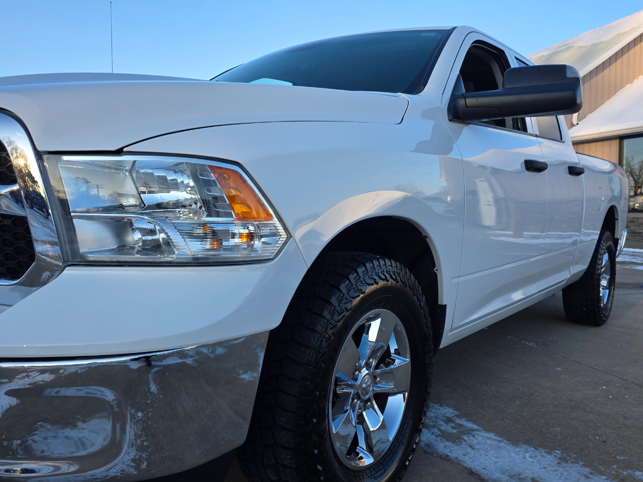 RAM 1500 Classic Tradesman Quad Cab 4WD 2021