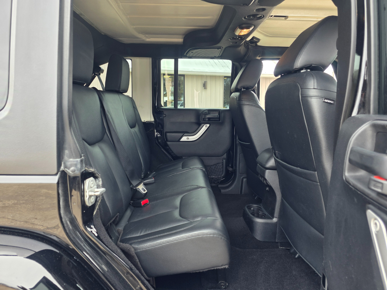 Jeep Wrangler Unlimited Sahara 4WD 2016