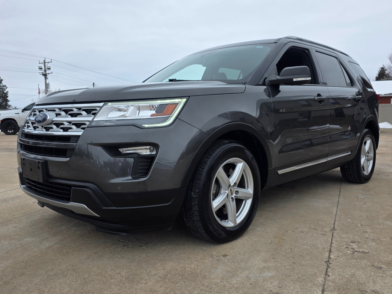 Ford Explorer XLT FWD 2019