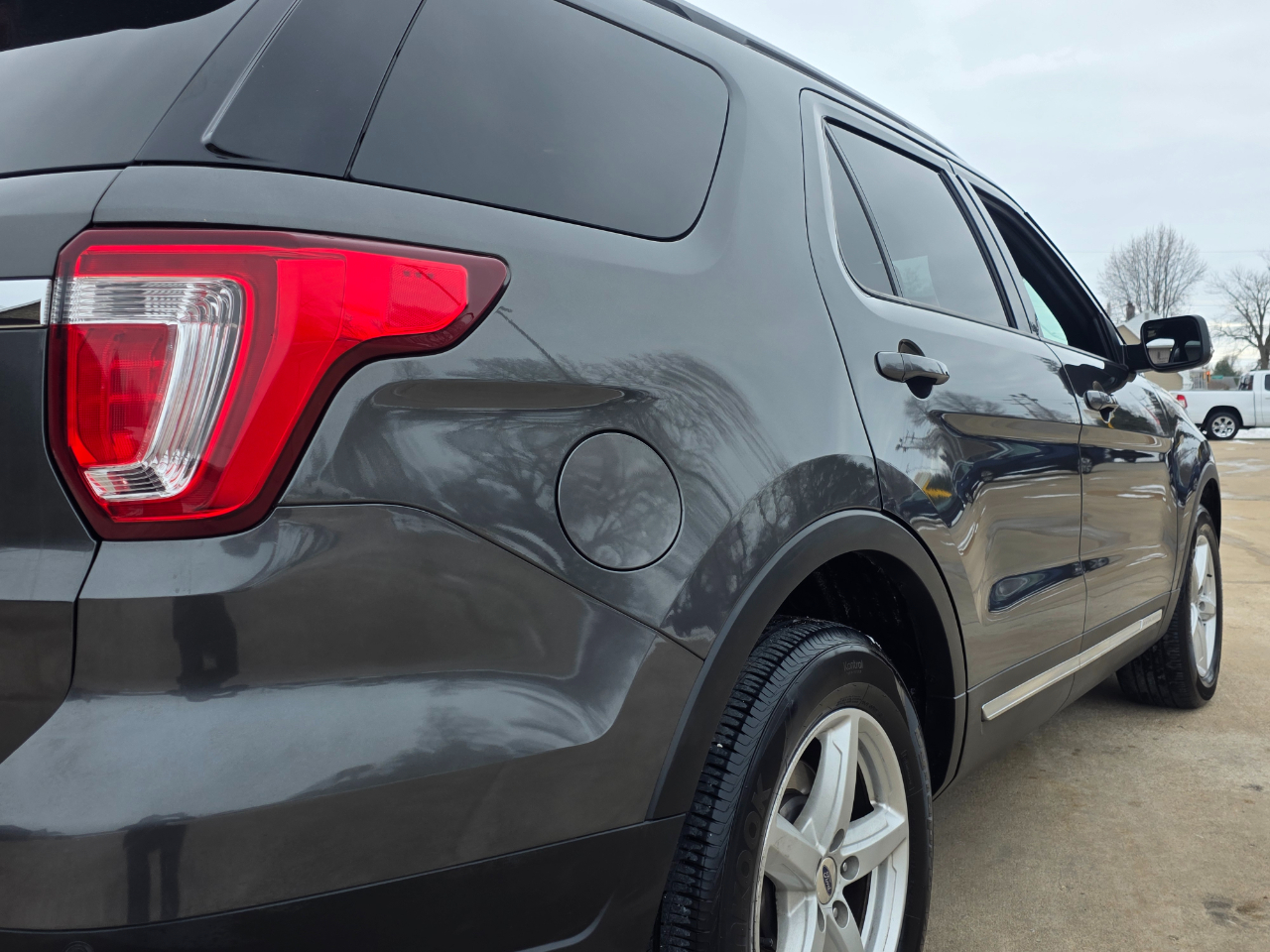 Ford Explorer XLT FWD 2019